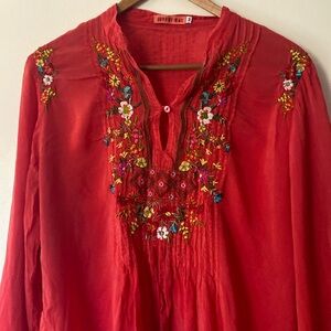 Johnny Was Embroidered Floral Shirt Top Tunic Blouse size M.